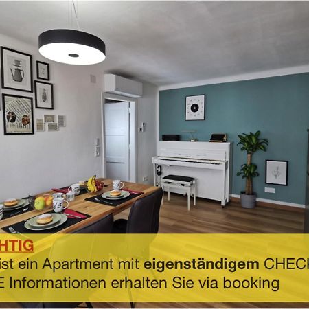 Neues City Center Piano Appartement Mit Netflix 克拉根福 外观 照片