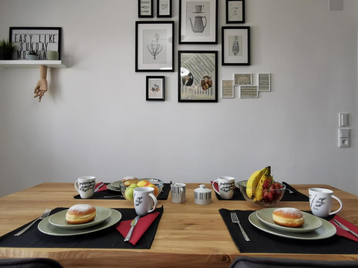 Neues City Center Piano Appartement Mit Netflix 克拉根福 外观 照片